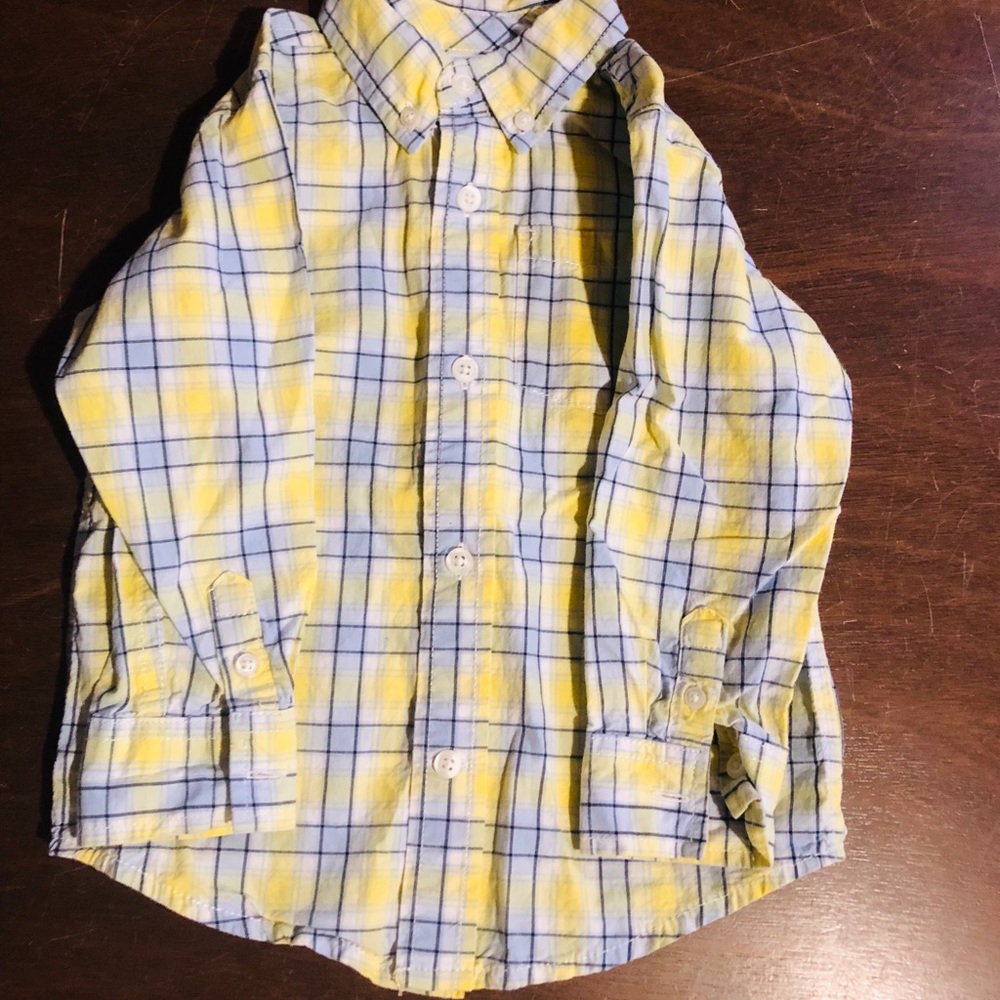 Button up shirt - Picture 2 of 3